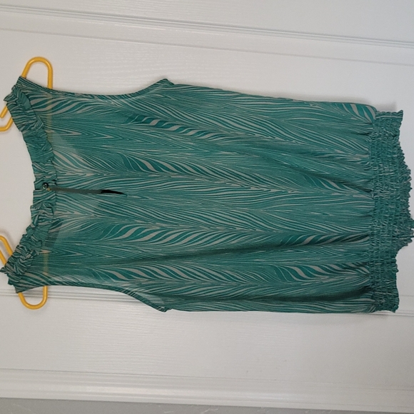 Blousey Tank - Picture 7 of 7